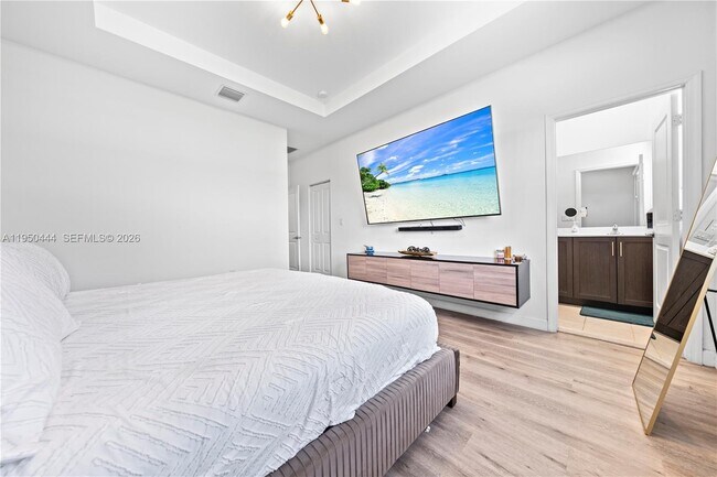 Building Photo - 25557 SW 109th Ave