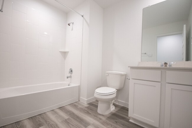 Building Photo - 10217 Berkeley Spgs Trl