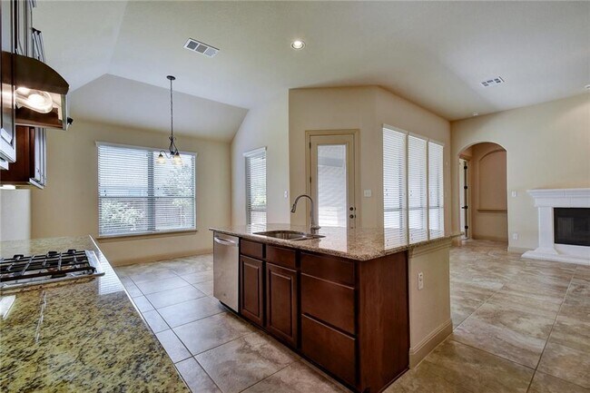 Building Photo - 645 Clear Springs Hollow