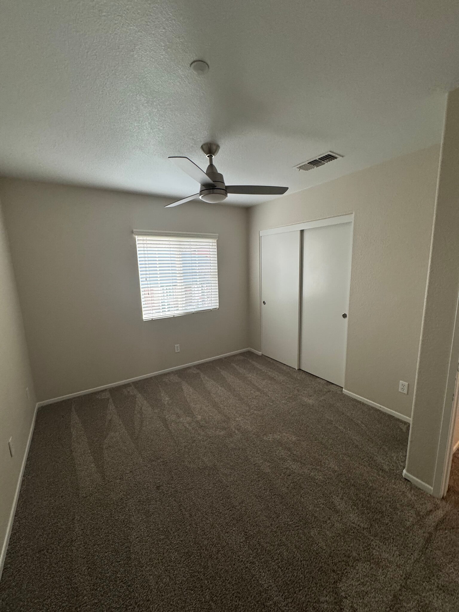 Building Photo - 642 W Brewer Rd