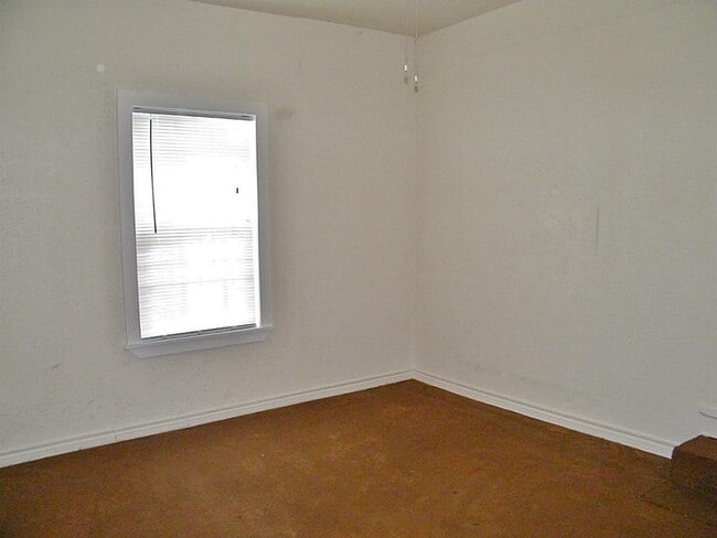 Building Photo - 256 FM 3083