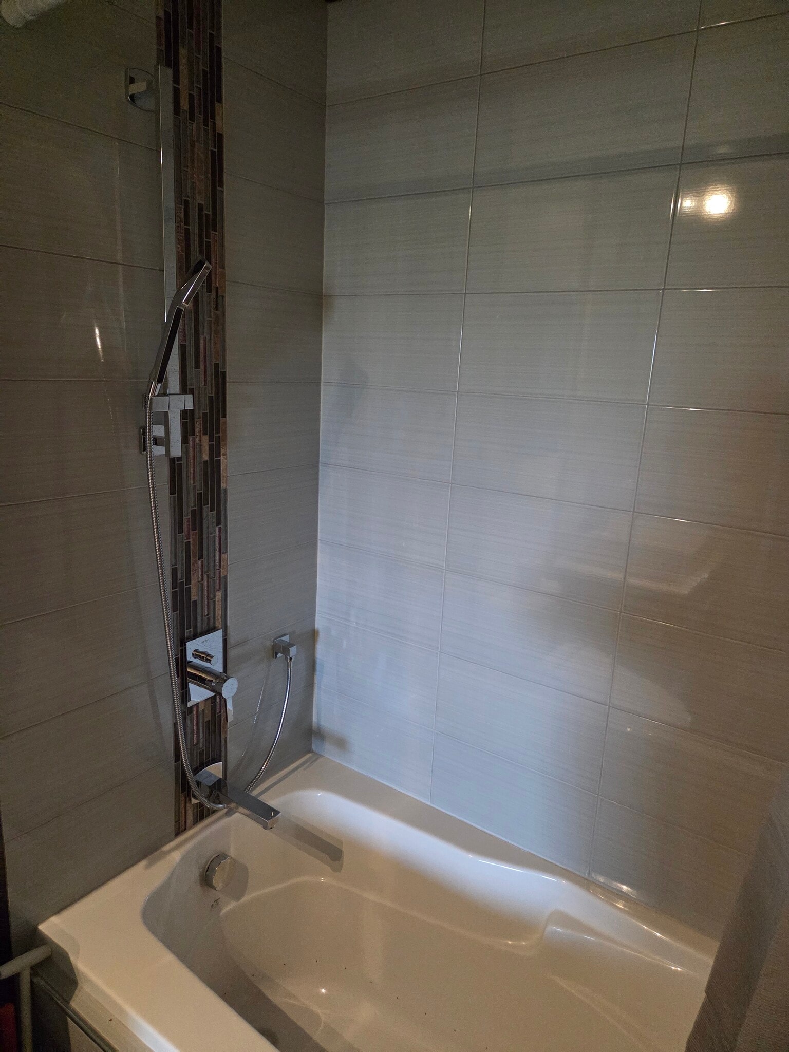 2nd Bathroom - 700 Wellington Ave