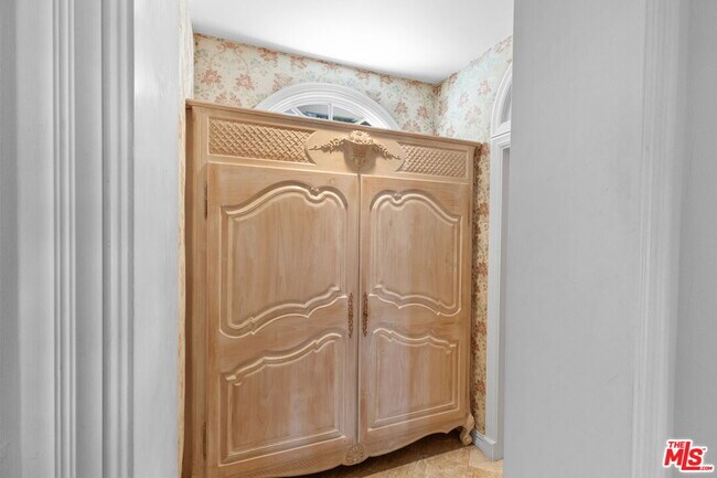 Building Photo - 4548 Ellenboro Way