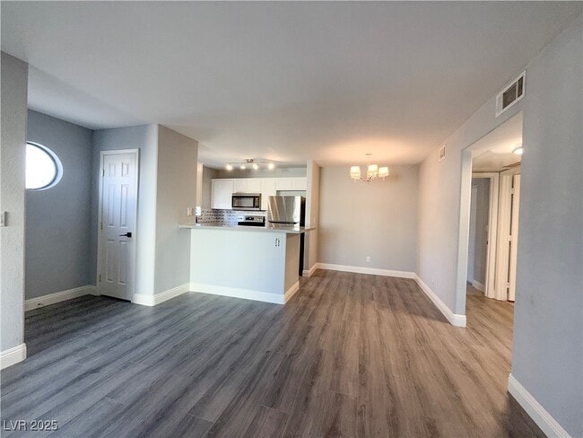 Building Photo - 2961 Juniper Hills Blvd