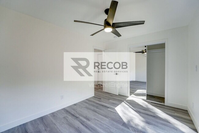 Building Photo - 3663 Budd St