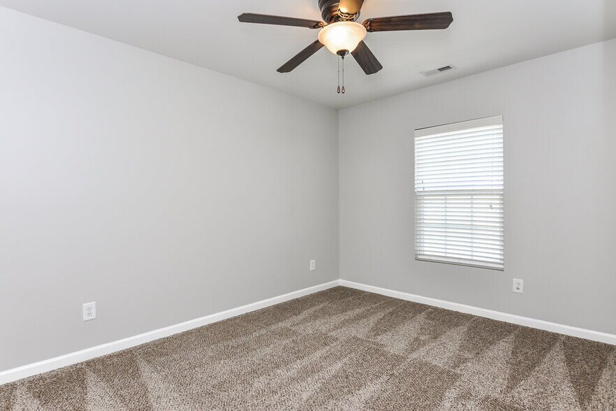 Building Photo - 120 Smart Ct