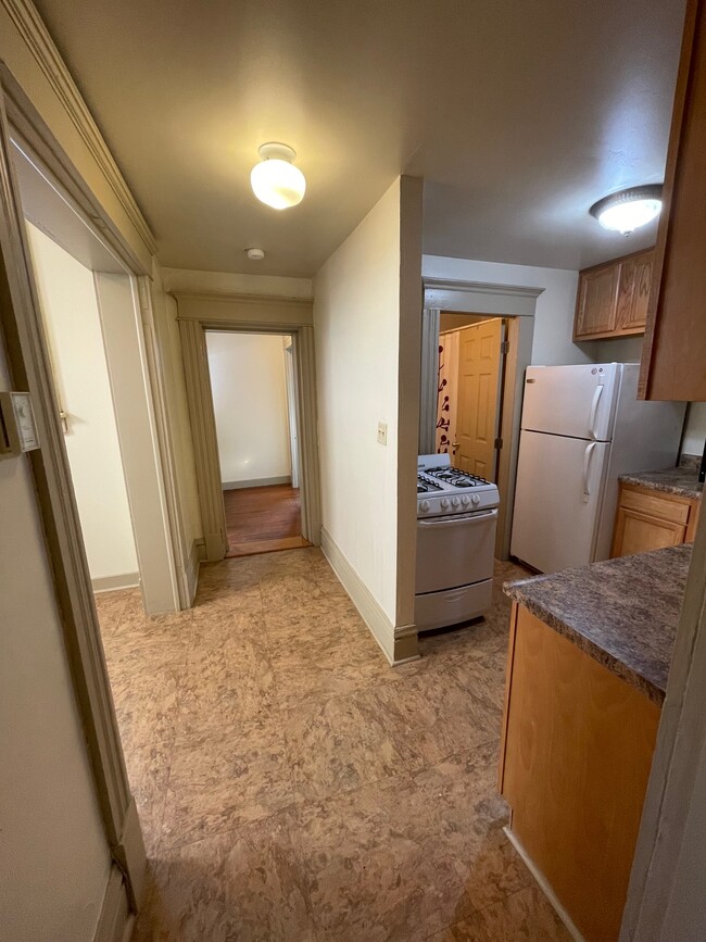 hallway from living room - 83 W 2nd Ave