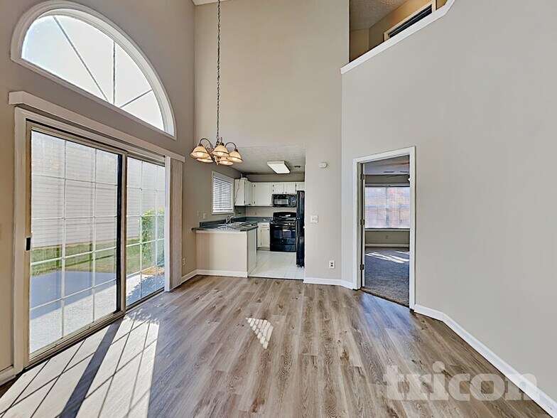 Building Photo - 4242 Tenneyson Ln