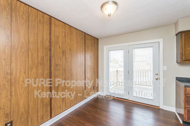 Building Photo - 209 Landings Dr