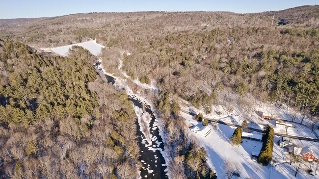 Building Photo - 16 Knightville Dam Road