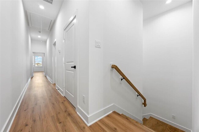 Building Photo - 7719 Orebo St