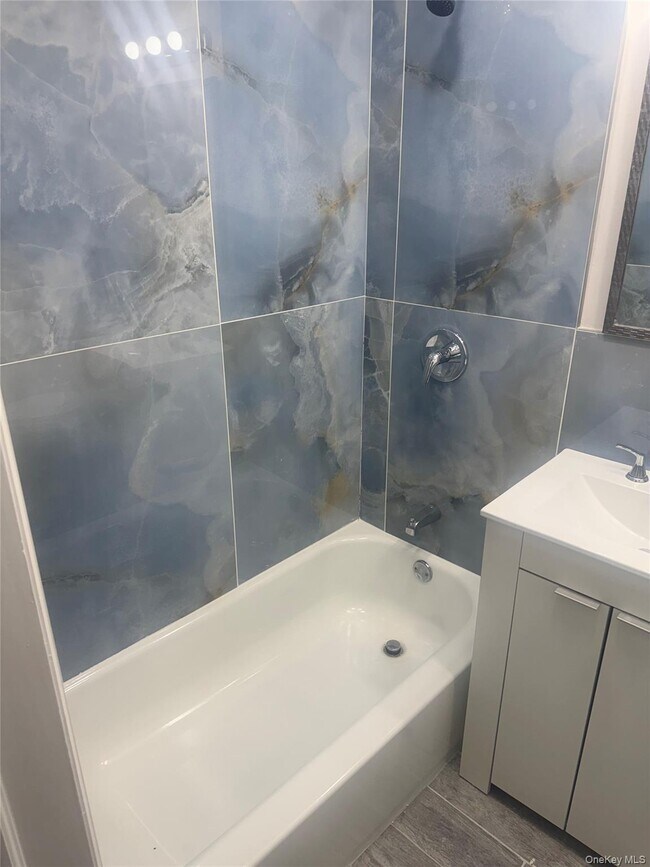 Building Photo - 1611 Research Ave