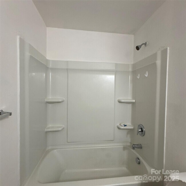 Building Photo - 9013 Maidenhair Ct