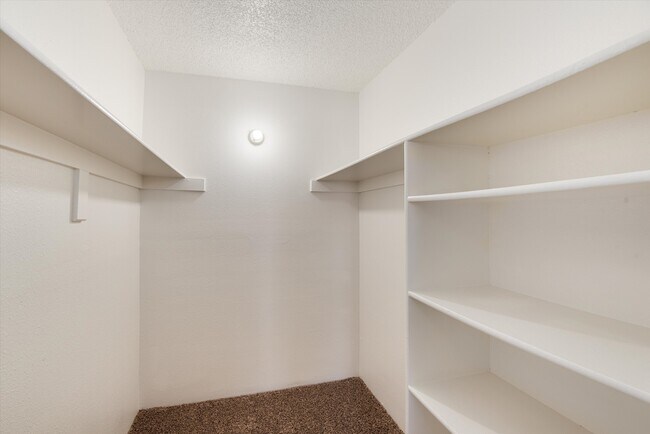 Building Photo - 17206 E Harvard Ave