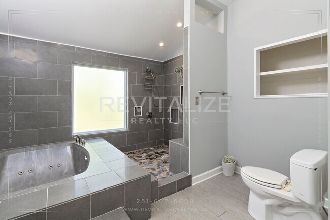 Building Photo - **COMING SOON** Stunning 2 Bedroom/2.5 Bat...