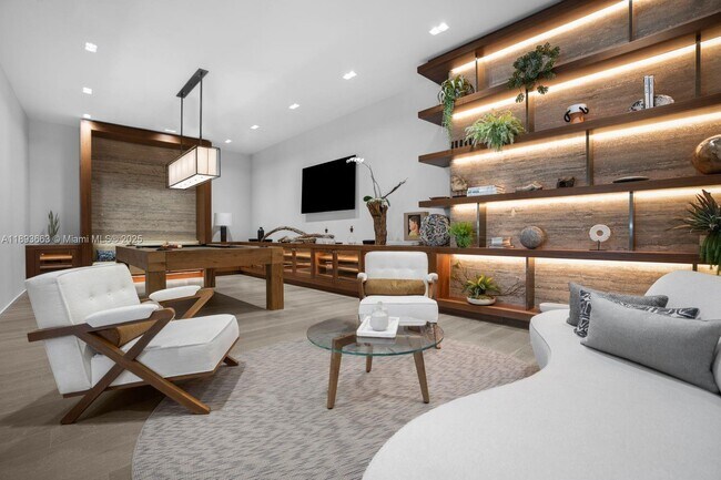 Building Photo - 2200 N Ocean Blvd