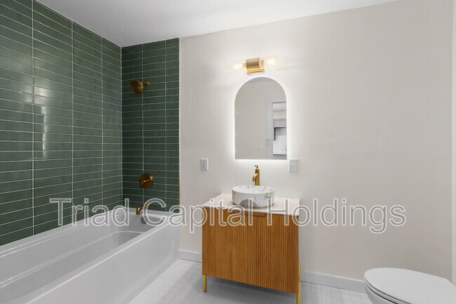 Building Photo - 432 Wiley Ave