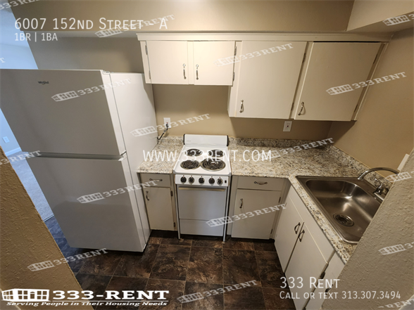 Building Photo - 6007 E 152nd St