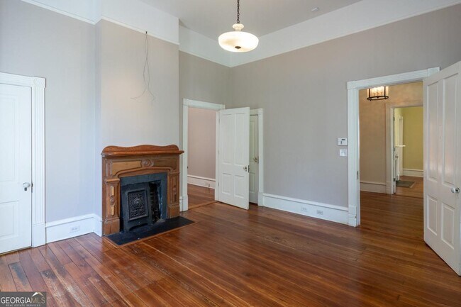 Building Photo - 765 Woodland Ave SE