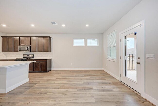 Building Photo - 7319 Travertine Spring Dr