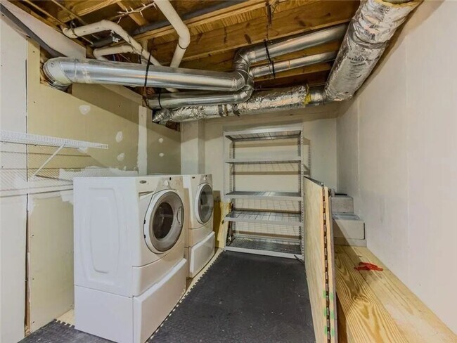 Building Photo - Spacious 6-bedroom house in MILL CREEK cluster in Dacula