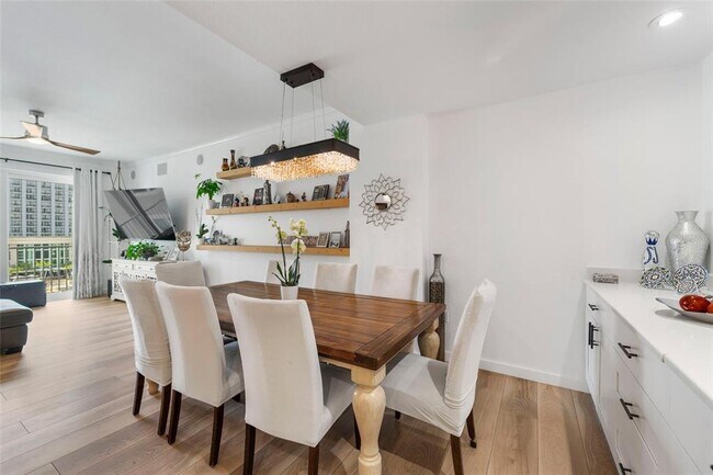 Building Photo - 700 S Harbour Island Blvd