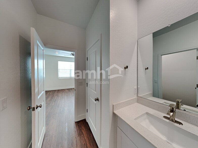 Building Photo - 21384 S 231st Way