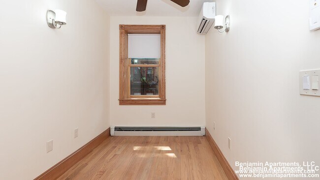 Building Photo - 48 Garden St