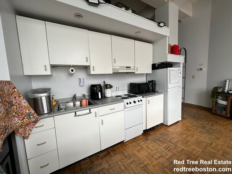 Building Photo - 61 Brookline Ave