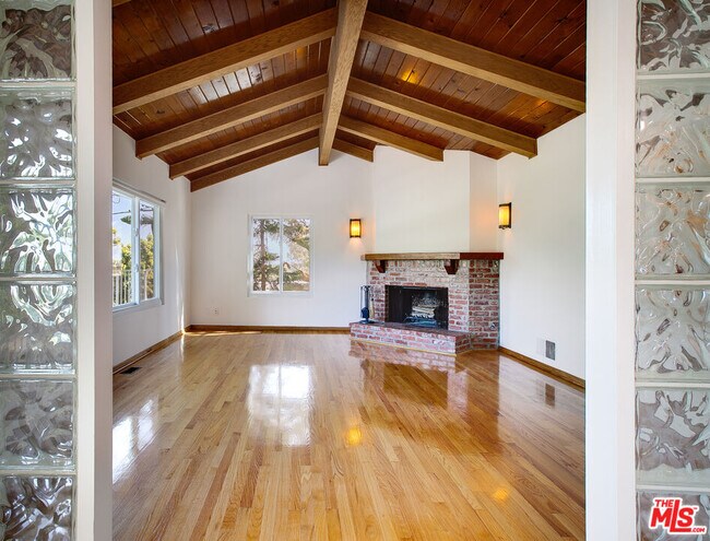 Building Photo - 2534 7th St