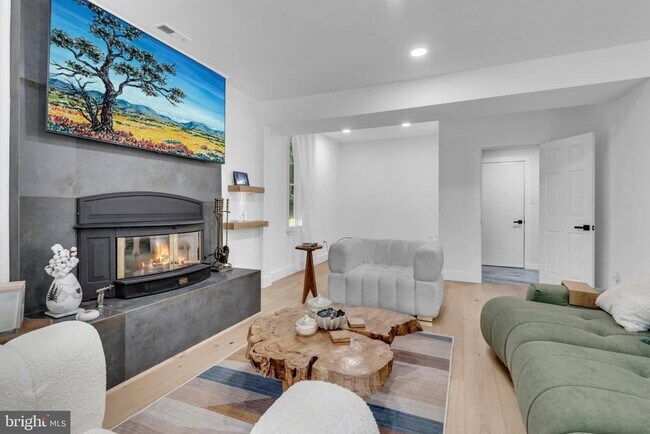 Building Photo - 4350 Lady Trisha Ct