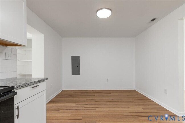 Building Photo - 1806 Sussex St