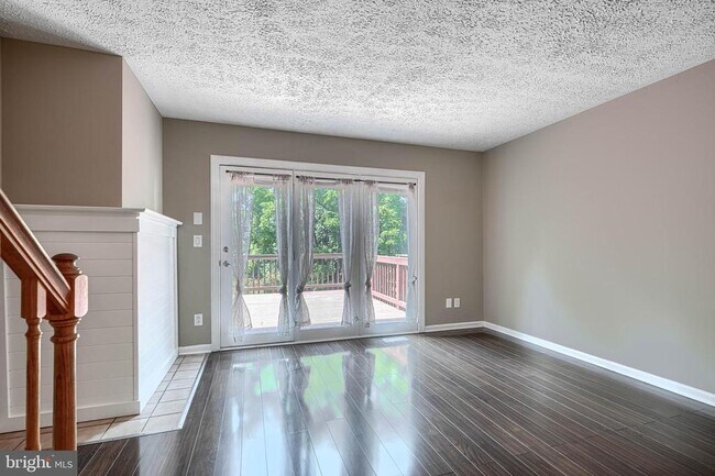 Building Photo - 2332 Darby Ct