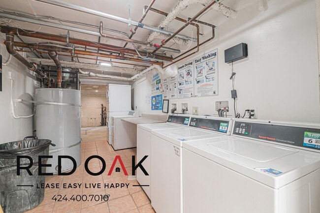 Building Photo - 6738 Independence Ave