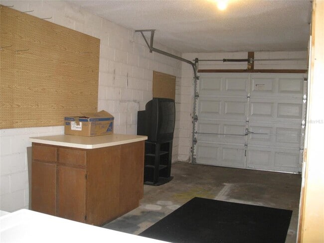 Building Photo - 10443 Manassas Cir