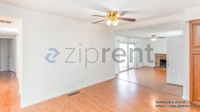 Building Photo - 95 Colleen Way