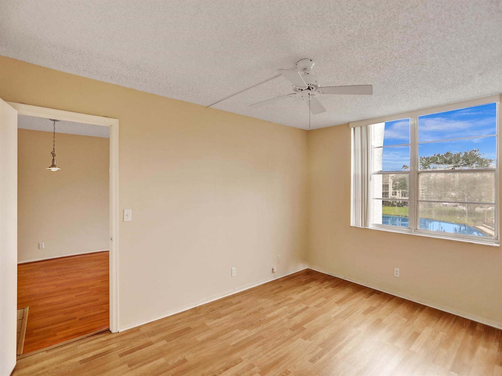 Building Photo - 9330 Lagoon Pl