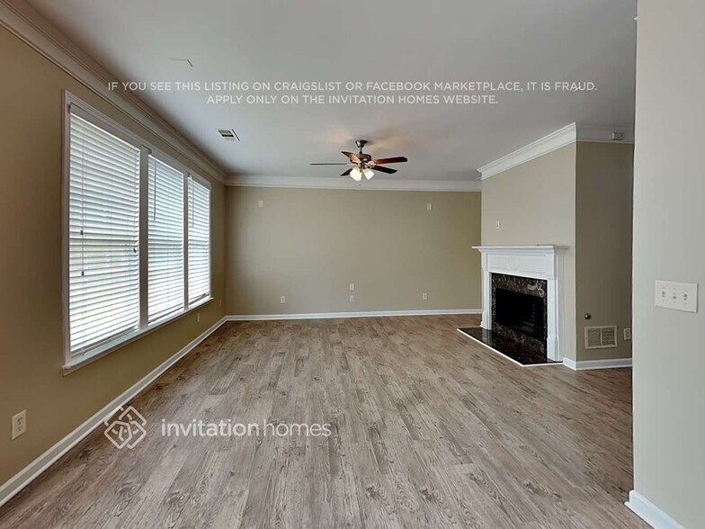 Building Photo - 1702 Sahale Falls Dr