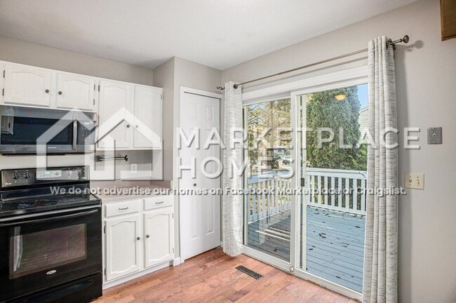 Building Photo - 2341 Graystone Dr