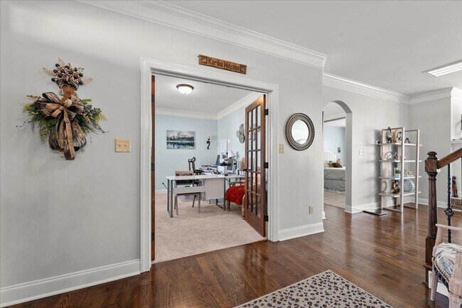 Building Photo - 5307 Bull St