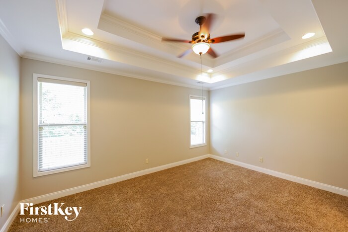 Building Photo - 156 Willow View Lane