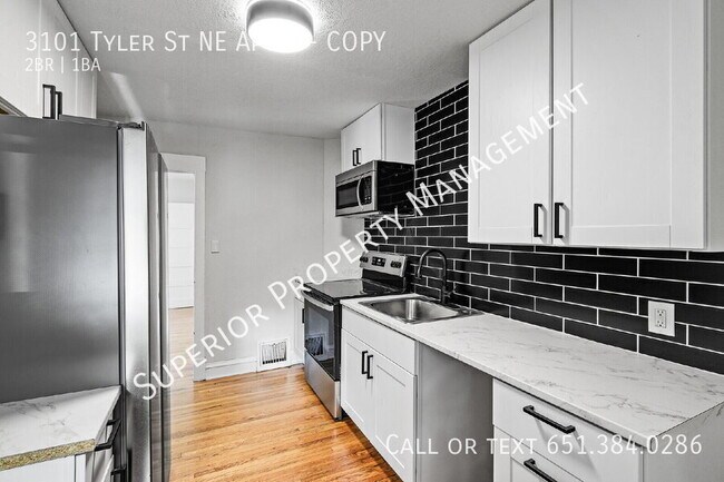 Building Photo - 3101 NE Tyler St