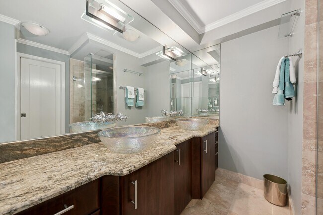 Building Photo - 4505 S Ocean Blvd
