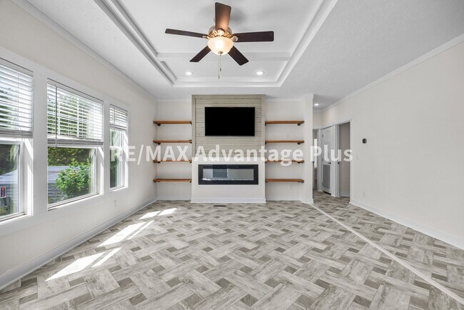 Building Photo - 1407 Paradise Rd