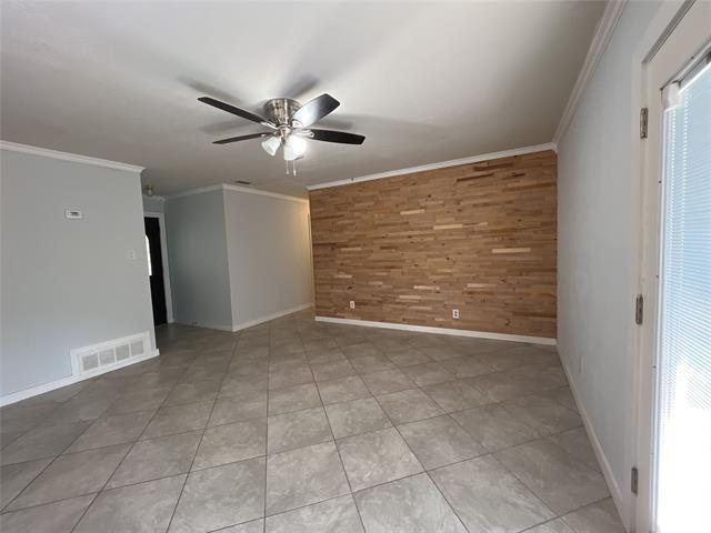 Building Photo - 12120 Bishop Dr