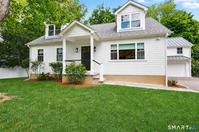 Building Photo - 8 Kirock Pl
