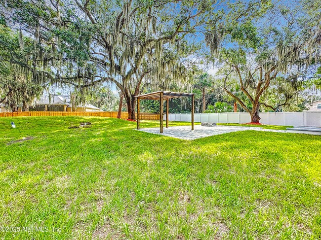 Building Photo - 5395 Heckscher Dr