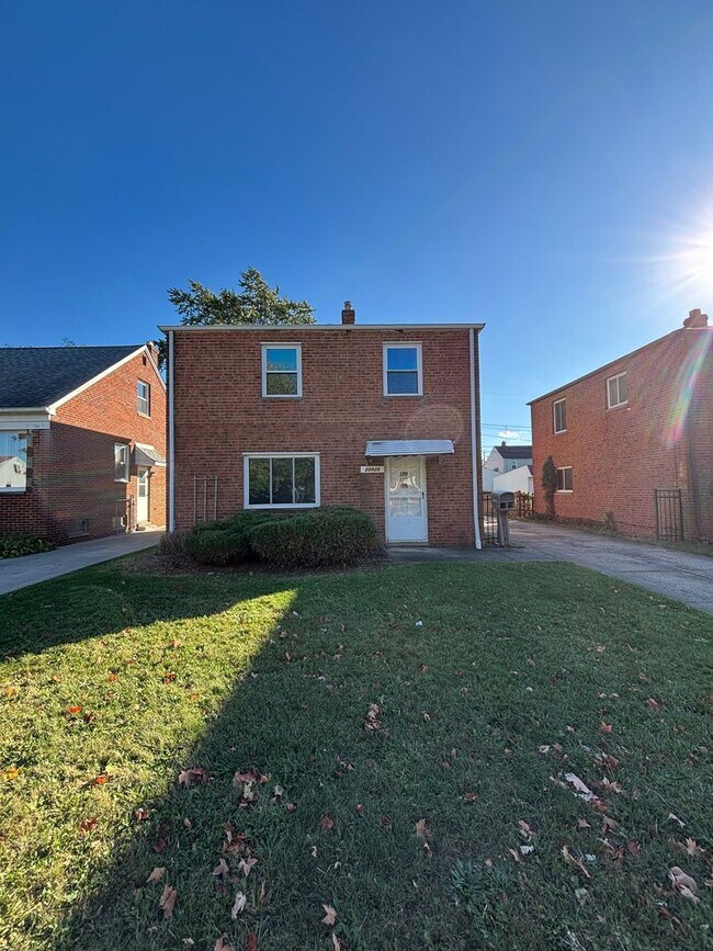 Primary Photo - 20920 Morris Ave
