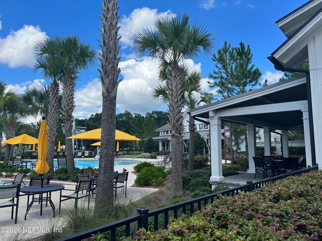 Building Photo - 238 Wineberry Ln