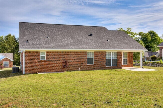 Building Photo - 3018 Ashland Way